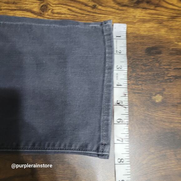 Levi's Jeans Size 14 Classic Straight Mid Rise Soft Hyper Sculpt Gray NWT - Picture 11 of 12